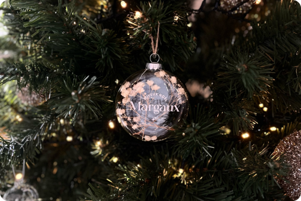 Boule de Noël avec un prénom personnalisée, un cadeau pour vos proches, boules de Noël personnalisées